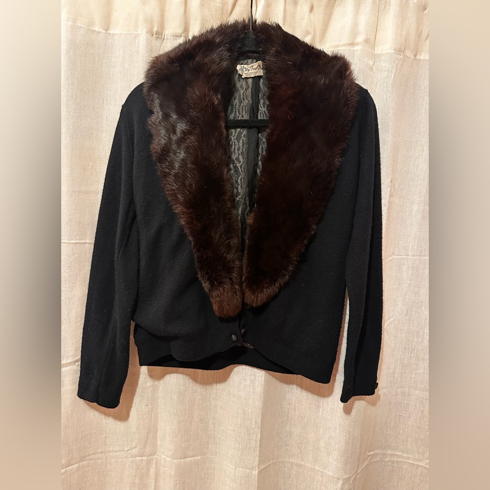 vintage cardigan with fur collar